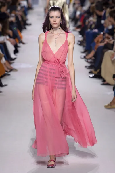 Look 54